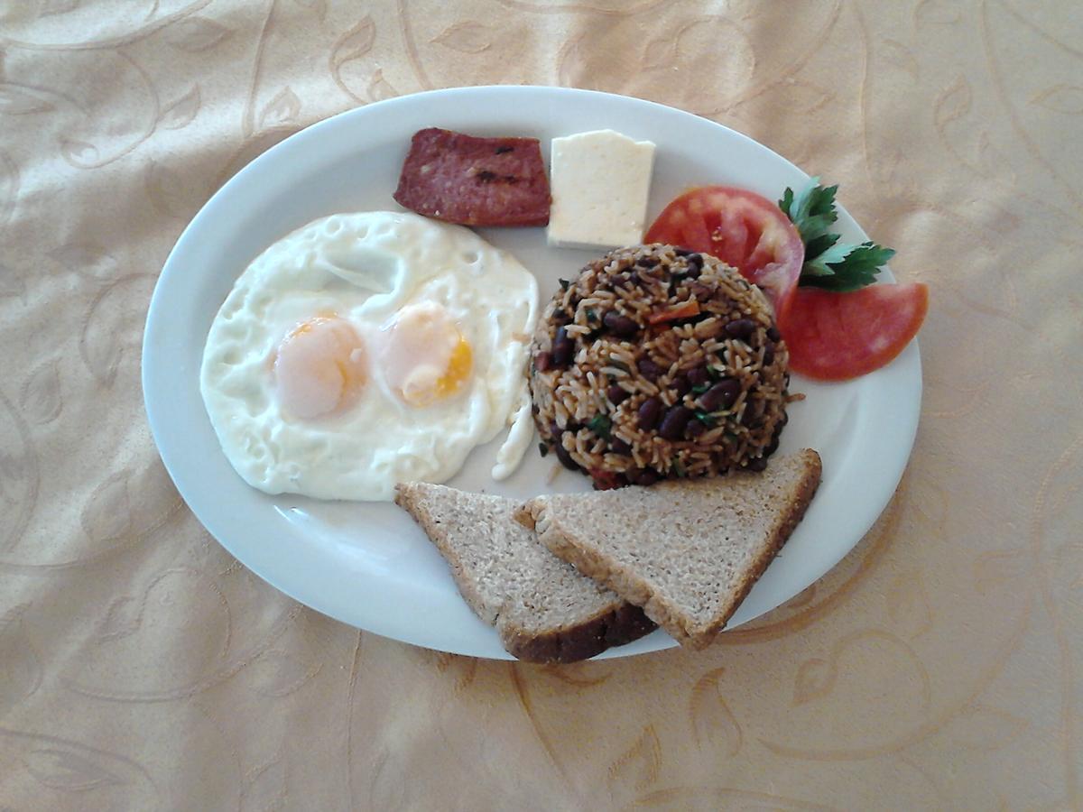 טמבור Hotel Alkamar מראה חיצוני תמונה